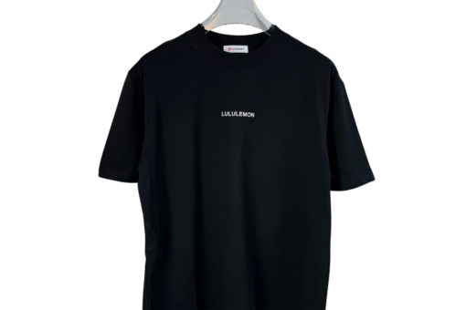 Lululemon T Shirt Small Centered Logo Black