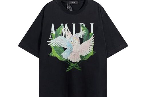 Alternative view of Amiri featuring a “Love Birds” Graphic Print T-shirts White Black