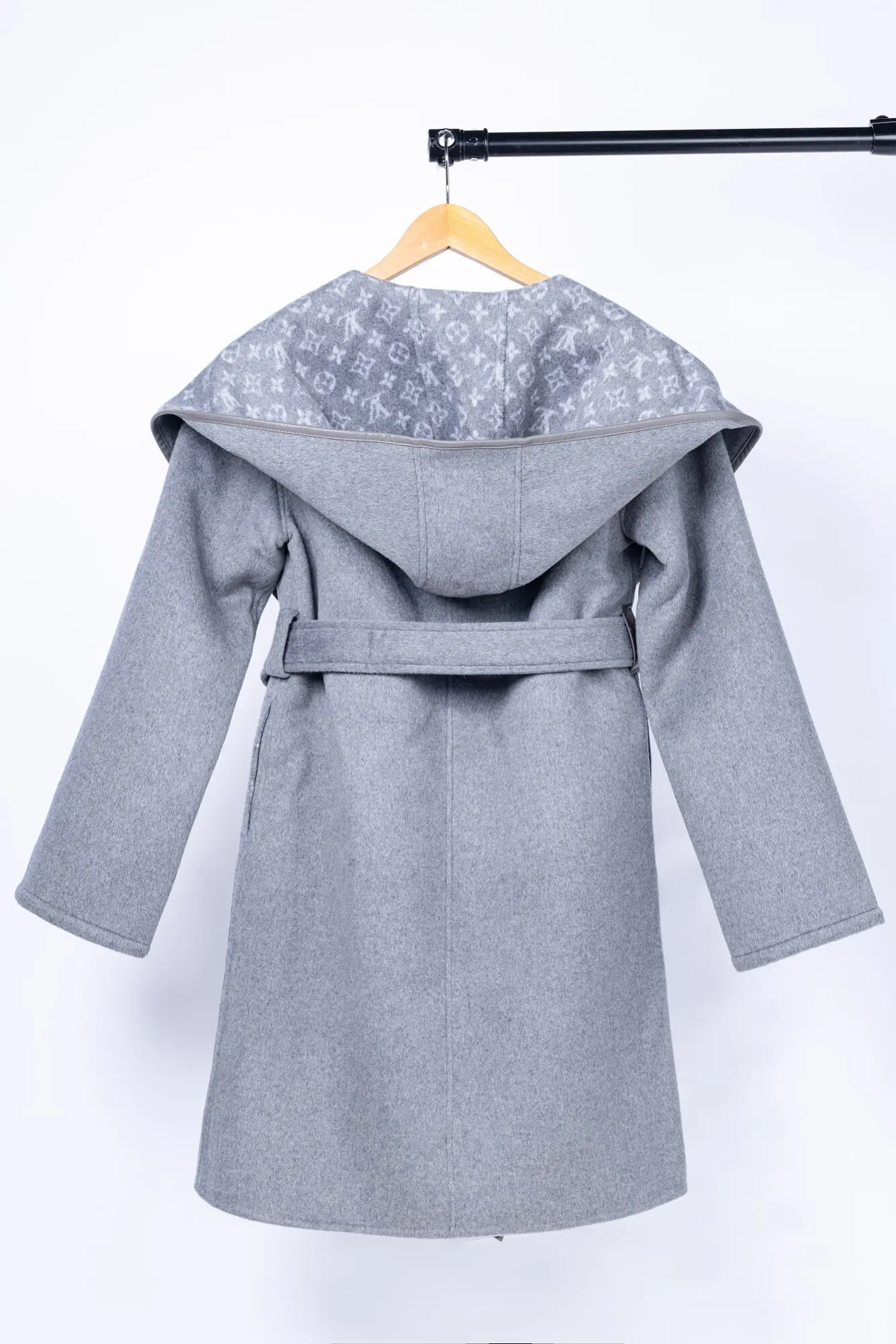 LV Long Wool Coat Full Grey 2026 | Drip Kickz LV Long Wool Coat Full Grey - Image 3