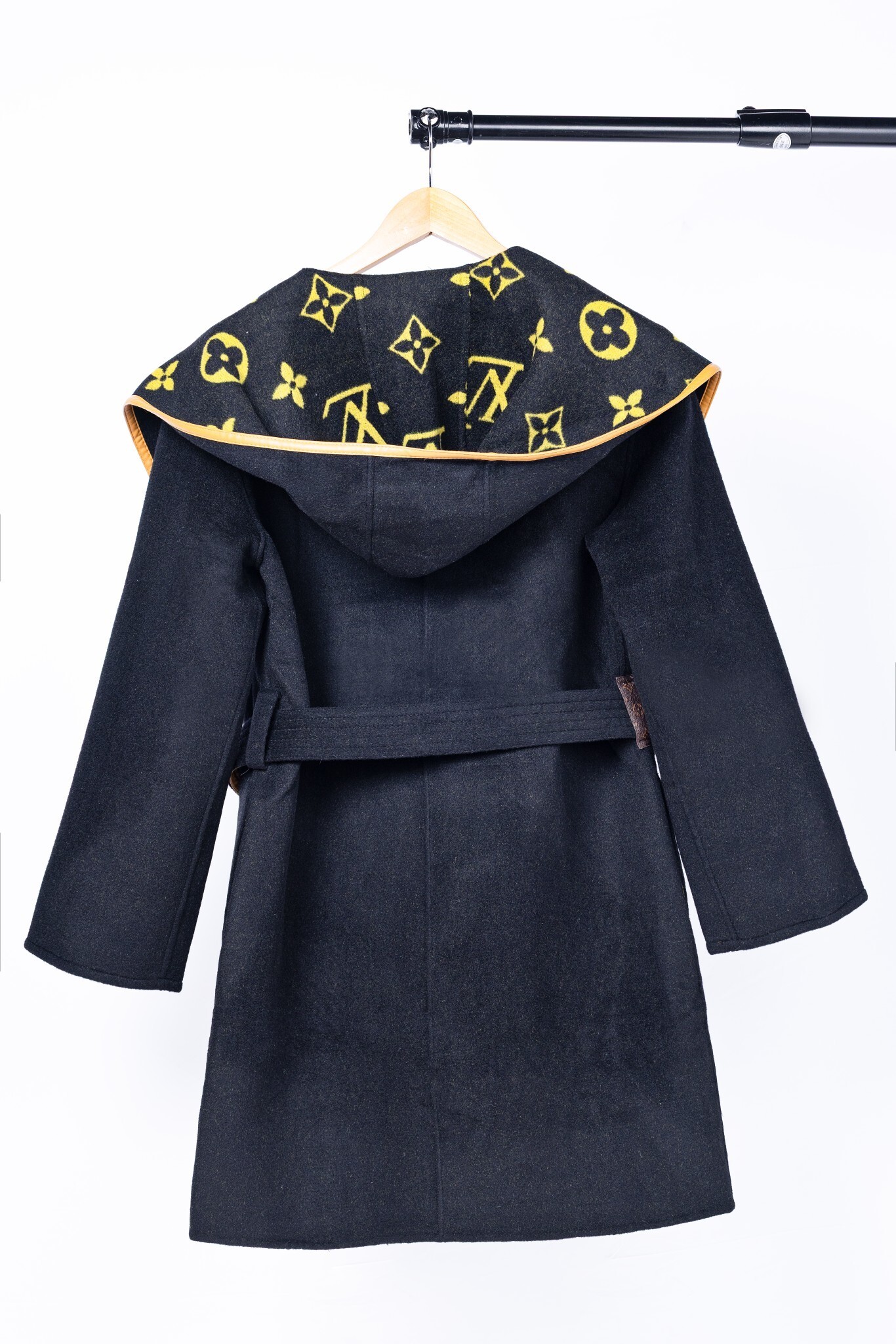 LV Long Wool Coat Black/Yellow 2026 | Drip Kickz LV Long Wool Coat Black/Yellow - Image 2