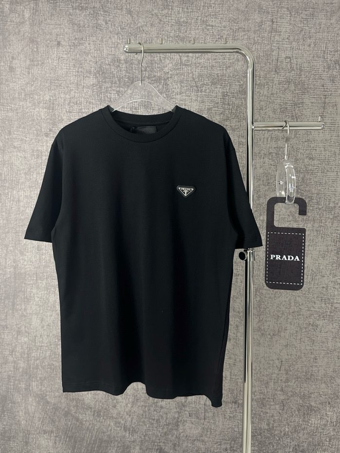 Prada logo-patch short-sleeve T-shirt black 2026 | Drip Kickz Prada logo-patch short-sleeve T-shirt black