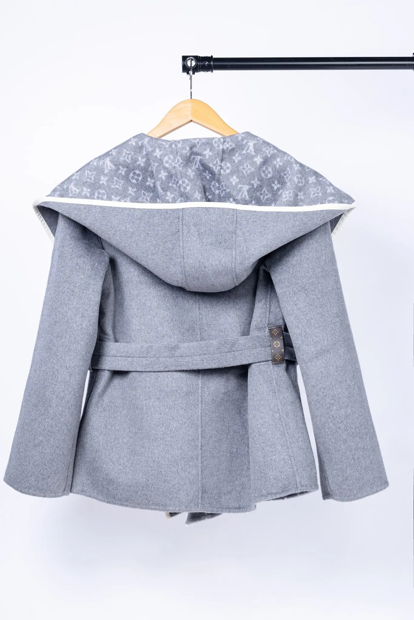 LV Reversible Signature Short Hooded Wrap Coat All Grey 2026 | Drip Kickz LV Reversible Signature Short Hooded Wrap Coat All Grey - Image 2