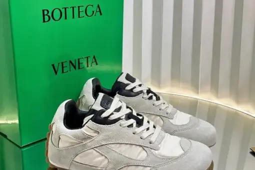 Bottega Veneta Orbit Flash Sneakers Sea Salt Black