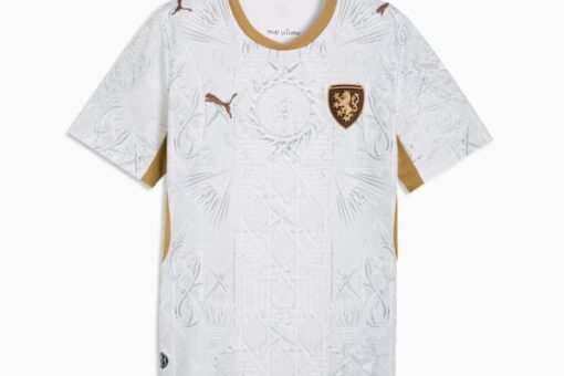 Czech Republic 26 Away Kit