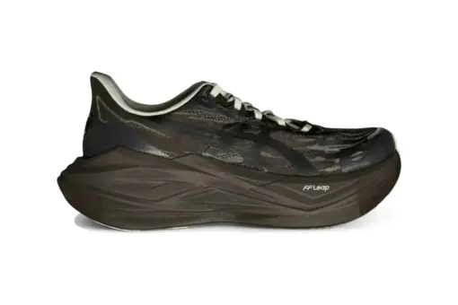 ASICS Superblast 3 Blacktoes Keep Running Quiet