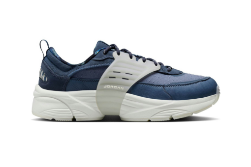 Jordan Trunner O/S Diffused Blue Sail