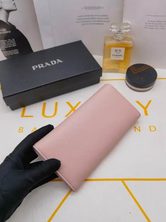 Prada Saffiano Leather Document Holder Pink 2026 | Drip Kickz Prada Saffiano Leather Document Holder Pink - Image 3