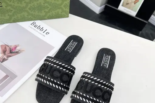 Slippers Black