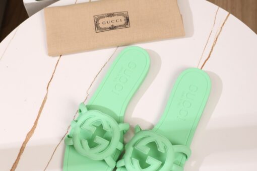 Slides Green
