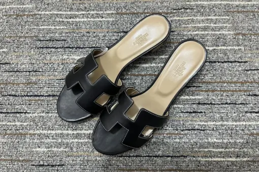 Hermès Oran Sandals Black