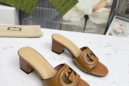 Slippers Brown
