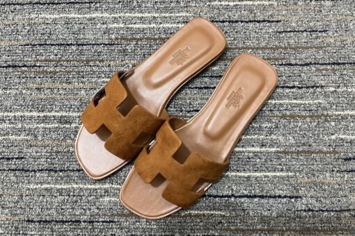 Hermès Oran Sandals Brown
