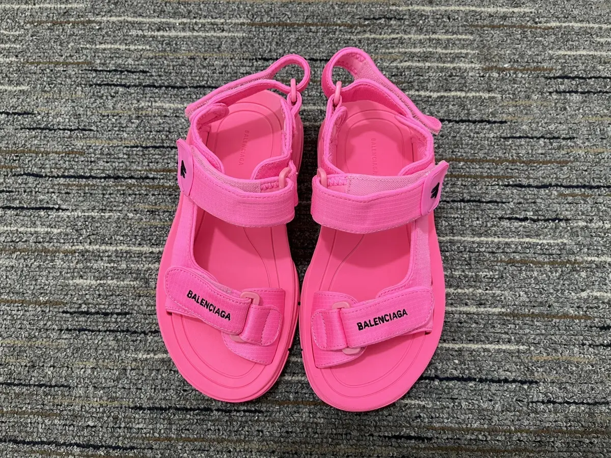 Balenciaga Slipper Rose Pink Sandal 2026 | Drip Kickz Balenciaga Slipper Rose Pink Sandal - Image 2