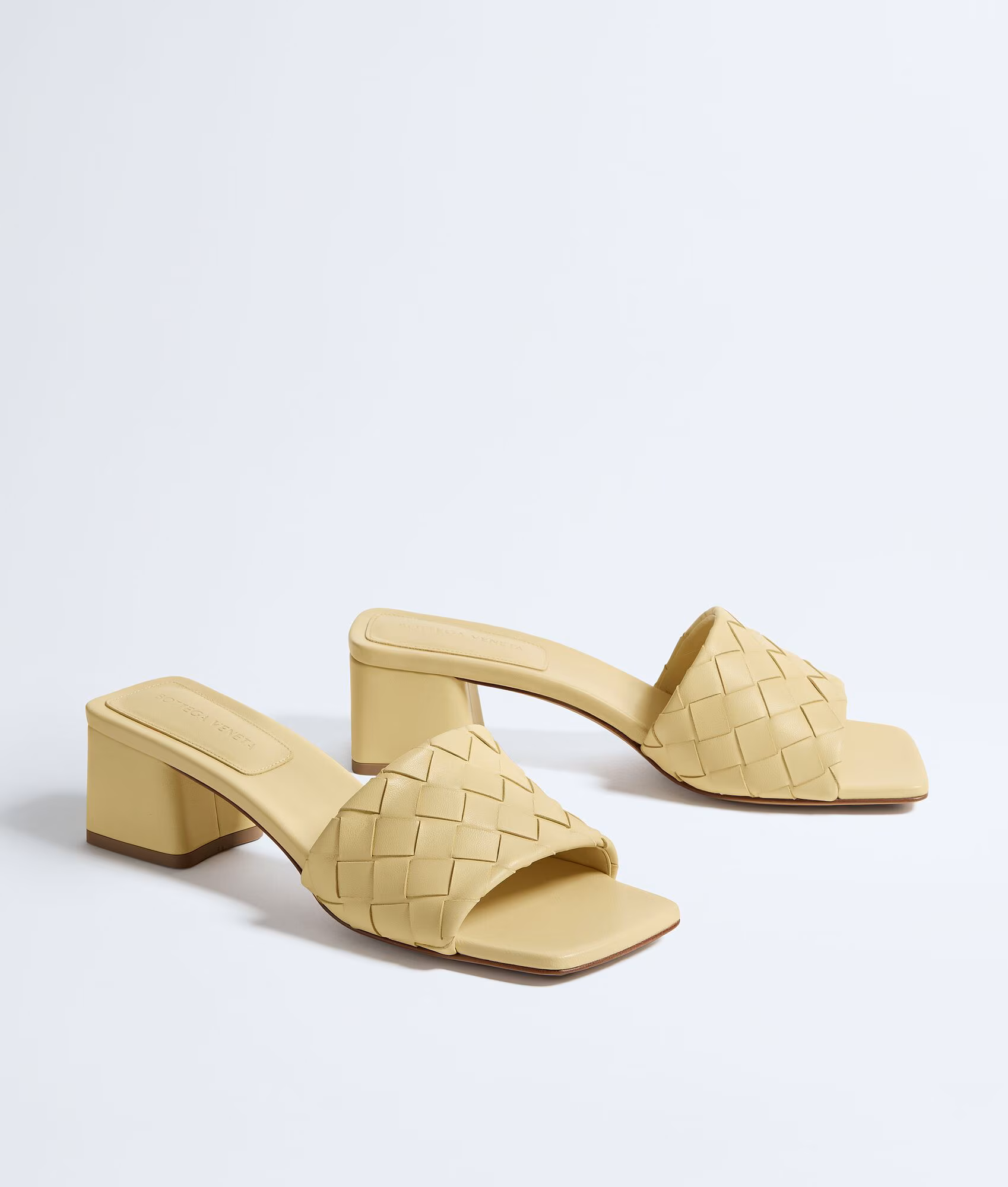 Bottega Veneta Parco Mule Beige 2026 | Drip Kickz Bottega Veneta Parco Mule Beige - Image 2