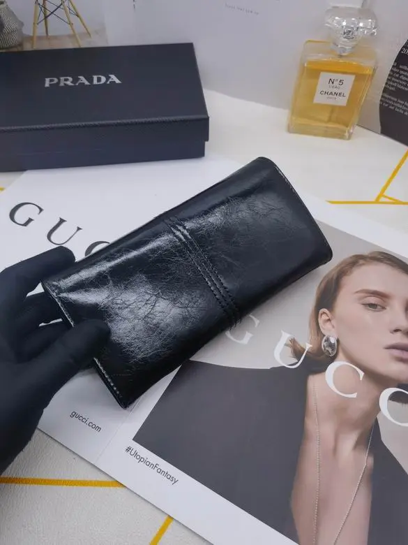 Prada Saffiano Leather Long Wallet Glossy Black 2026 | Drip Kickz Prada Saffiano Leather Long Wallet Glossy Black - Image 3