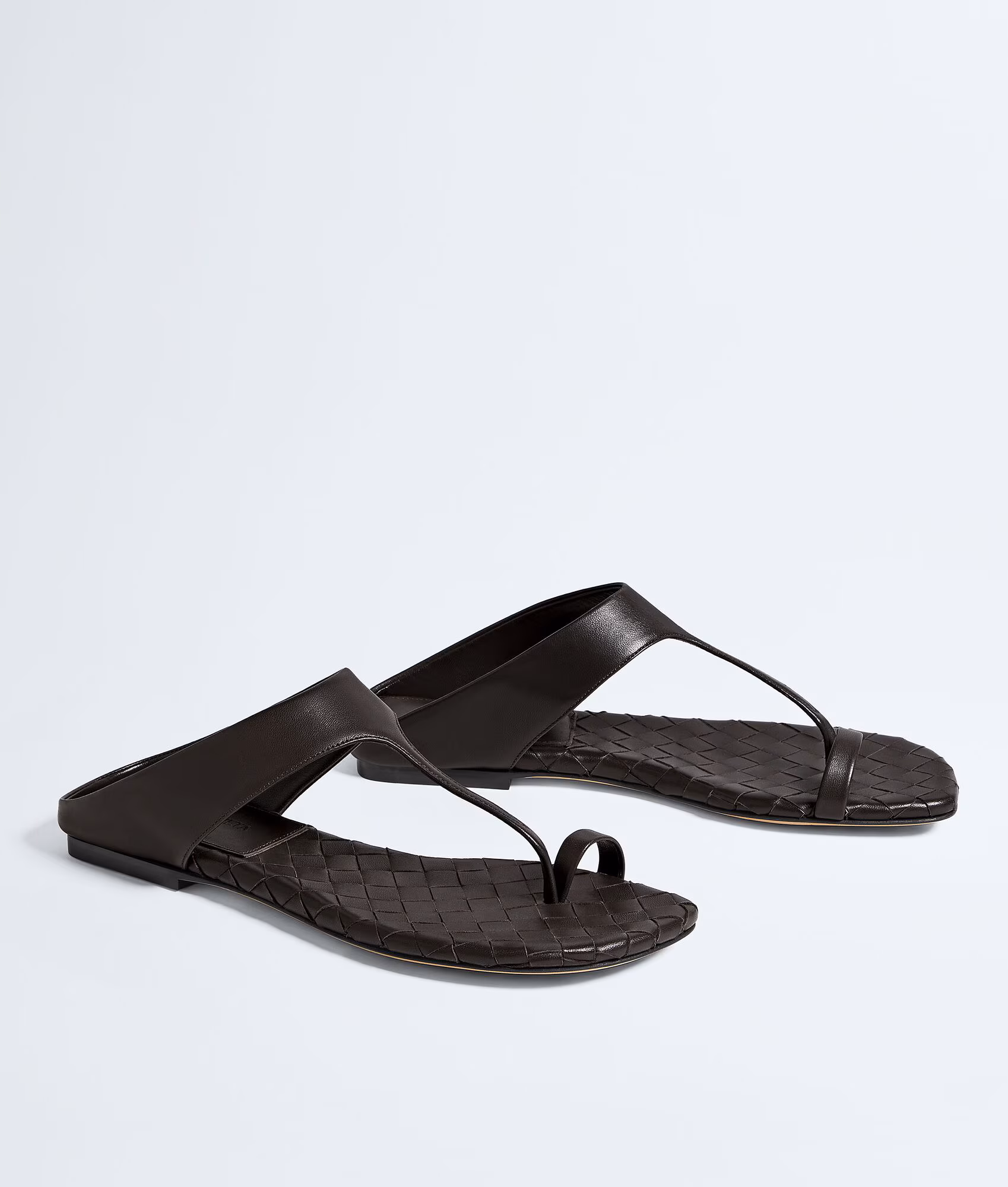 Bottega Veneta Flat Thong Sandal Nappa Leather 2026 | Drip Kickz Bottega Veneta Flat Thong Sandal Nappa Leather - Image 2