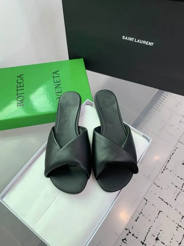 Bottega Veneta Flat Mule Black 2026 | Drip Kickz Bottega Veneta Flat Mule Black - Image 2