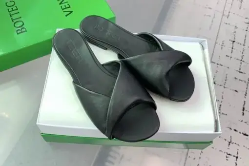 Bottega Veneta Flat Mule Black