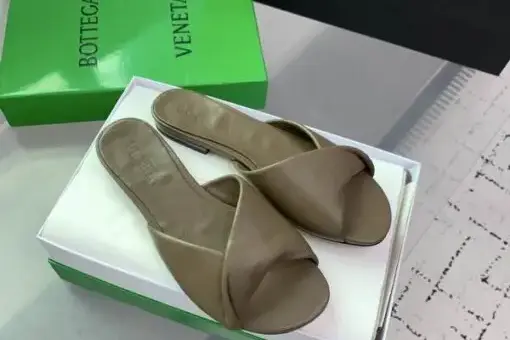 Bottega Veneta Flat Mule Dark Green