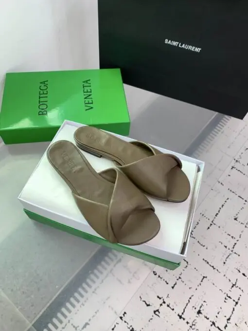Bottega Veneta Flat Mule Dark Green 2026 | Drip Kickz Bottega Veneta Flat Mule Dark Green