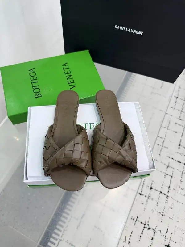 Bottega Veneta Blink Flat Mule Dark Green 2026 | Drip Kickz Bottega Veneta Blink Flat Mule Dark Green - Image 2