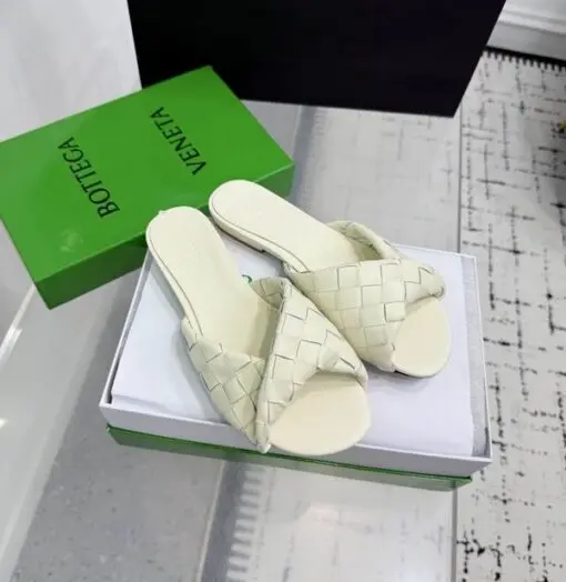 Bottega Veneta Blink Flat Mule White 2026 | Drip Kickz Bottega Veneta Blink Flat Mule White