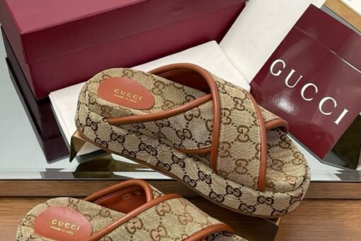 Platform Sandal Beige
