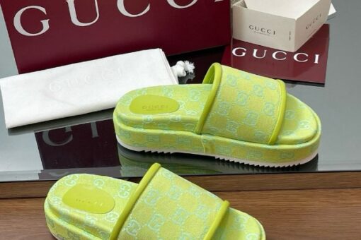 Women’s platform slide sandal green