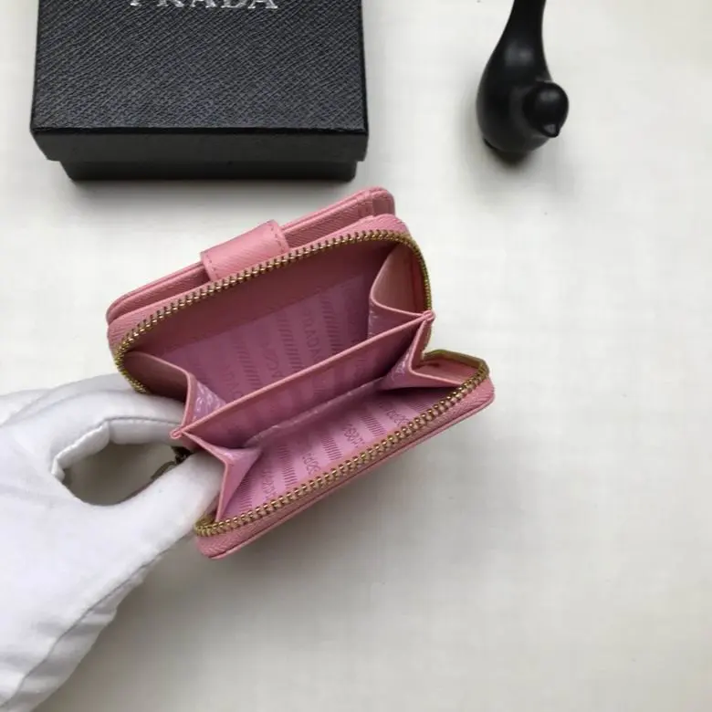Prada Saffiano Bi-fold Wallet Leather Pink 2026 | Drip Kickz Prada Saffiano Bi-fold Wallet Leather Pink - Image 3