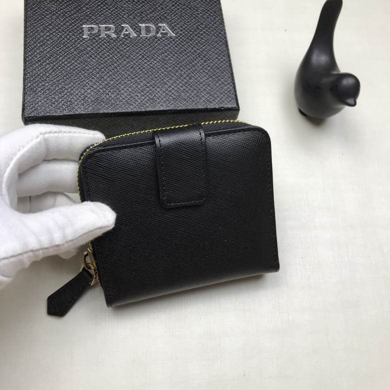 Prada Saffiano Bi-fold Wallet Leather Black 2026 | Drip Kickz Prada Saffiano Bi-fold Wallet Leather Black - Image 3
