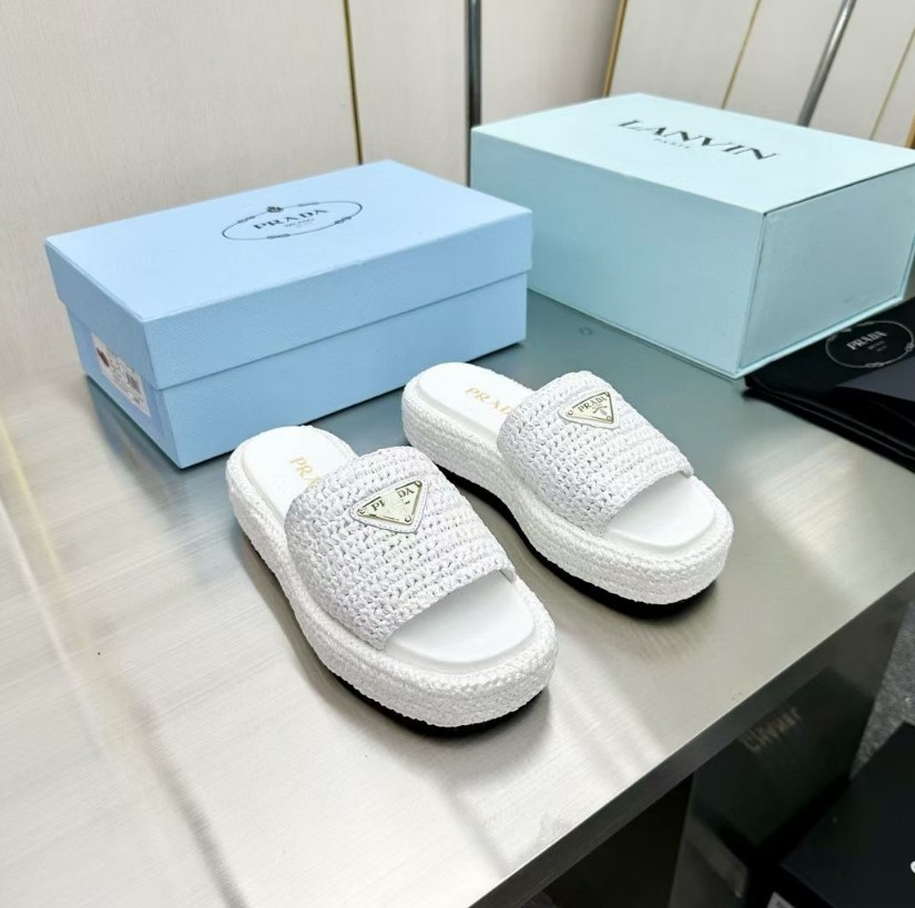Prada Crochet flatform slides white 2026 | Drip Kickz Prada Crochet flatform slides white