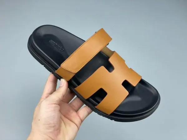 Hermes Chypre Sandal Brown/Black 2026 | Drip Kickz Hermes Chypre Sandal Brown/Black - Image 3