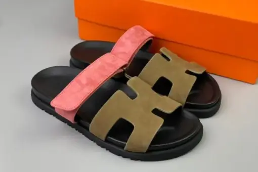 Hermès Chypre Sandals Vert Toundra & Pink Suede