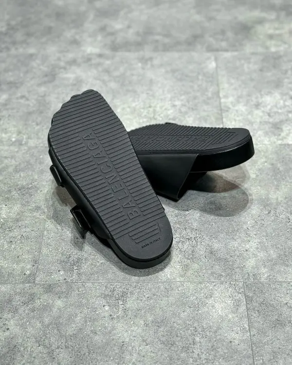 Balenciaga Slipper Black 2026 | Drip Kickz Balenciaga Slipper Black - Image 4