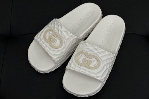 Slipper White