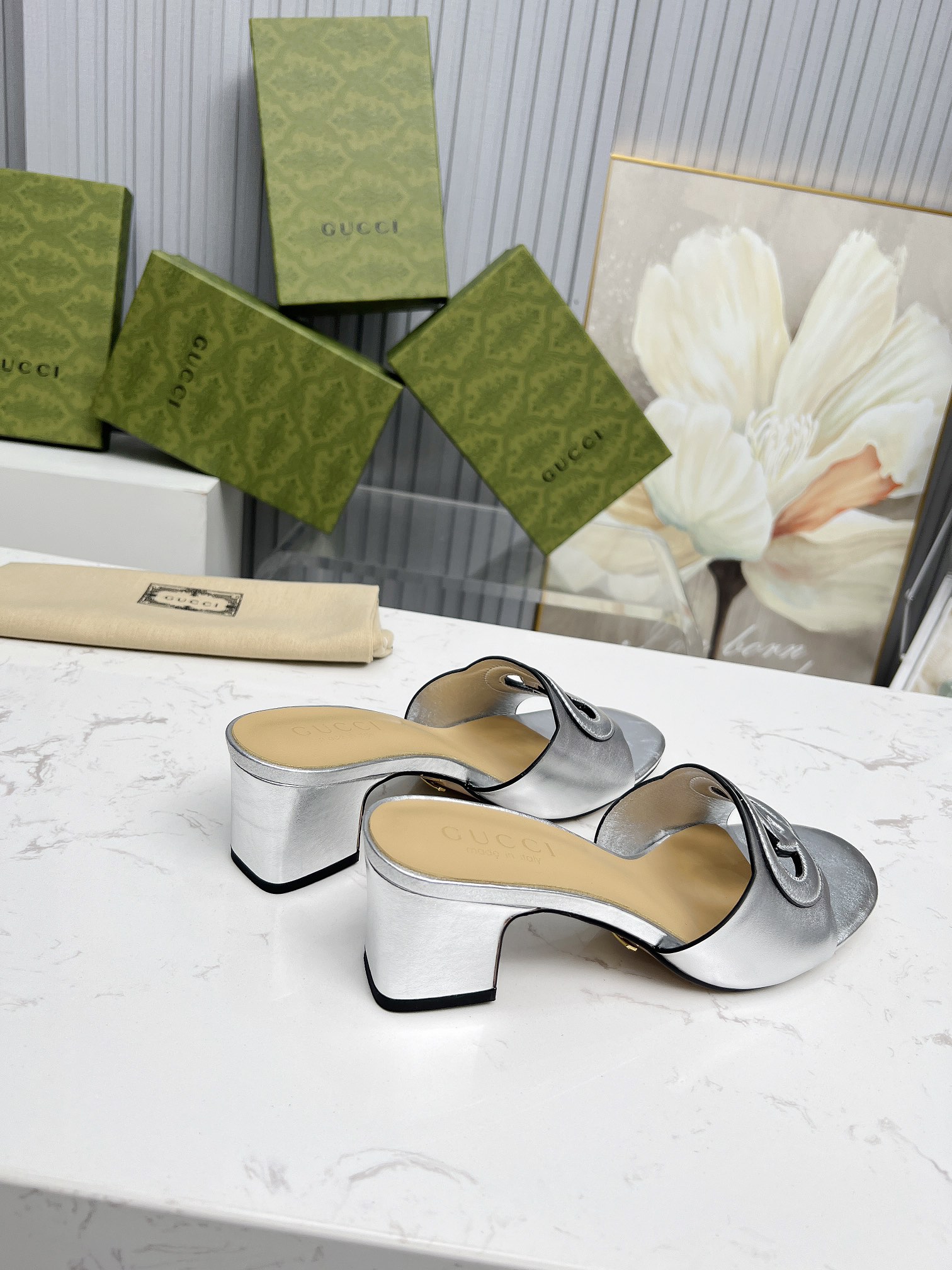 Slippers Silver 2026 | Drip Kickz Slippers Silver - Image 2
