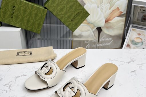 Slippers White