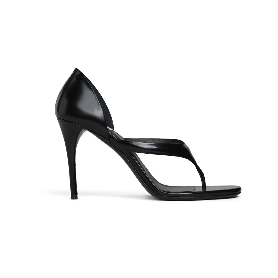 Alaïa Infradito Sandals Calfskin 2026 | Drip Kickz Alaïa Infradito Sandals Calfskin