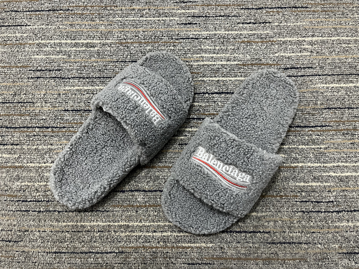 Balenciaga Grey Furry House Slides 2026 | Drip Kickz Balenciaga Grey Furry House Slides - Image 2