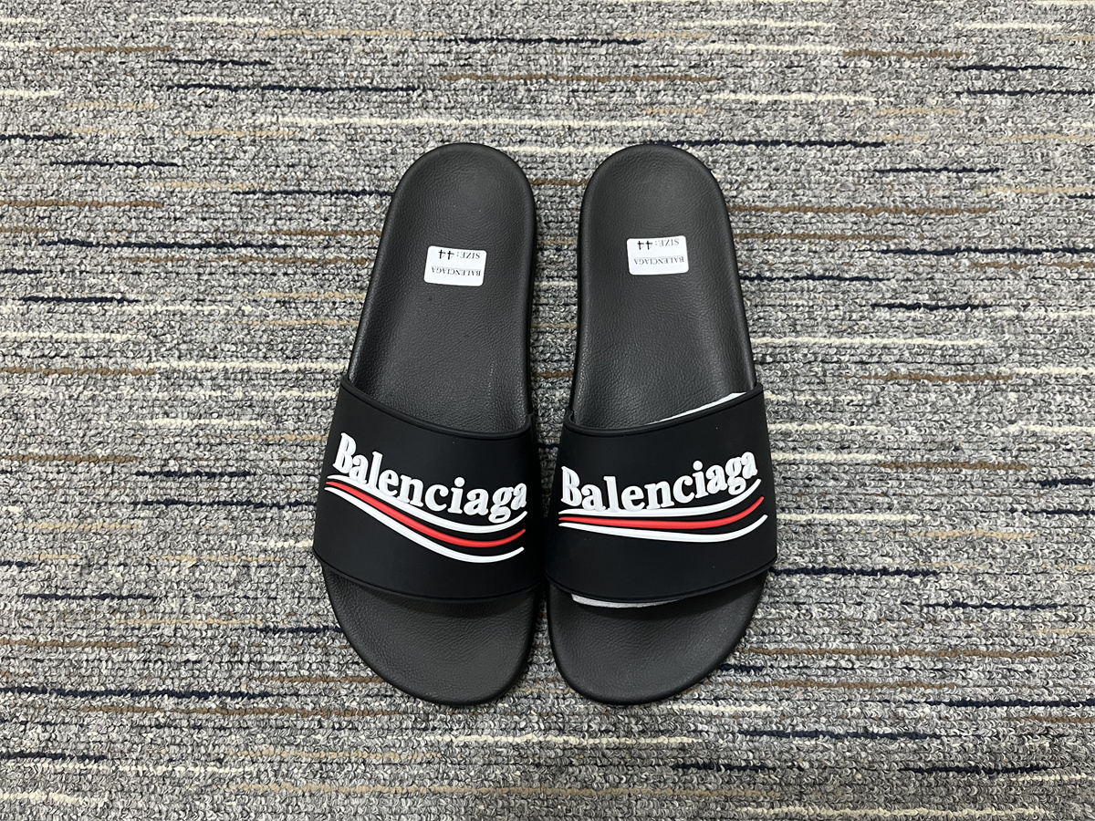 Balenciaga Pool Slides In Black 2026 | Drip Kickz Balenciaga Pool Slides In Black - Image 2