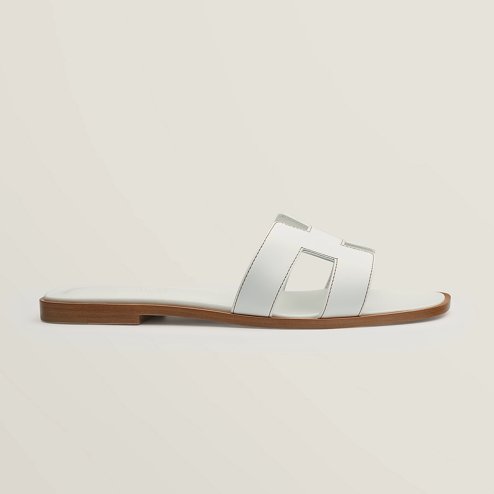 Hermès Oran Sandals White 2026 | Drip Kickz Hermès Oran Sandals White - Image 2