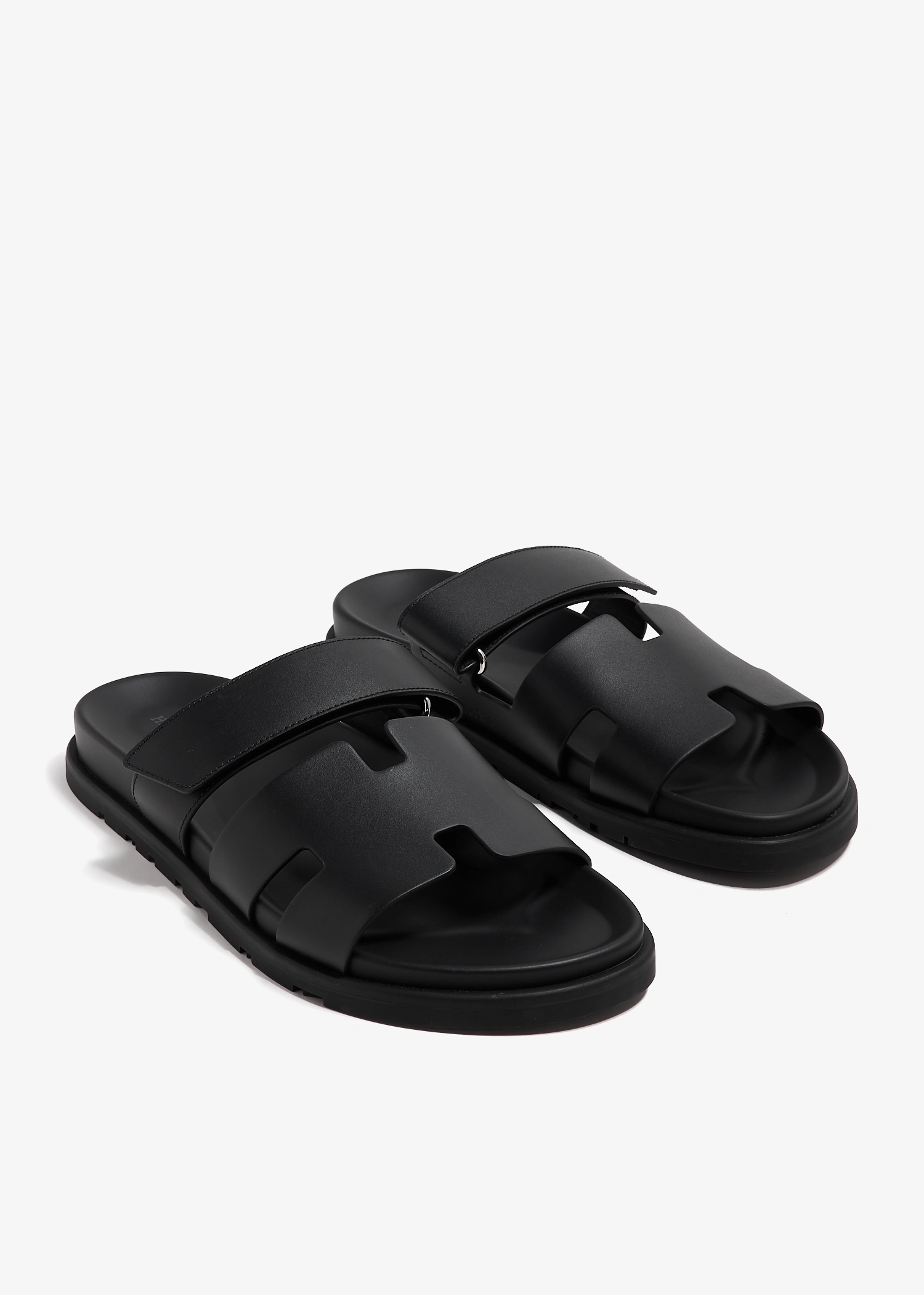 Hermès Chypre Sandals Black 2026 | Drip Kickz Hermès Chypre Sandals Black - Image 3